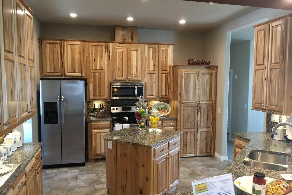 The GSP642K PLATINUM SERIES Kitchen. This Manufactured Mobile Home features 4 bedrooms and 3 baths.